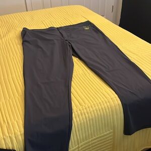 ⬇️⬇️Thin material dry fit men pants